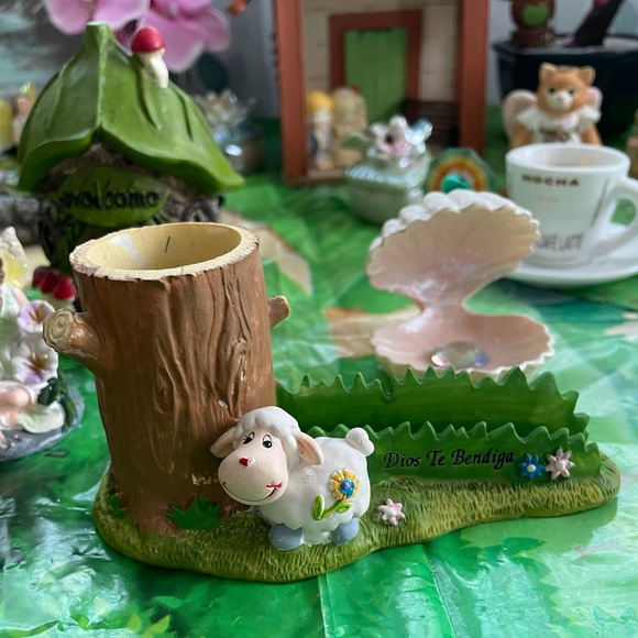 🌴6x$15🌴Lamb home decor